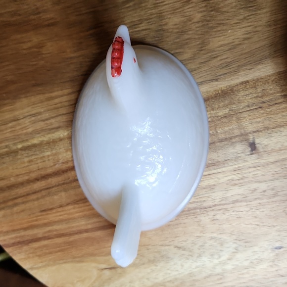 Hen on Nest Indiana Glass Co or LE Smith 4.25" Milk Glass Red comb wattle - Picture 3 of 10